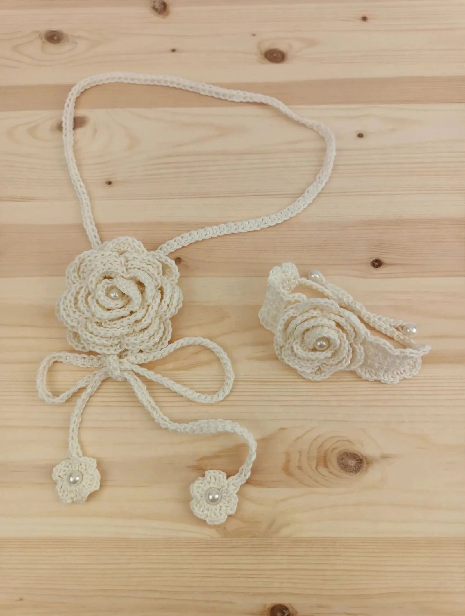 Crochet pendant and bracelet set – photo 3